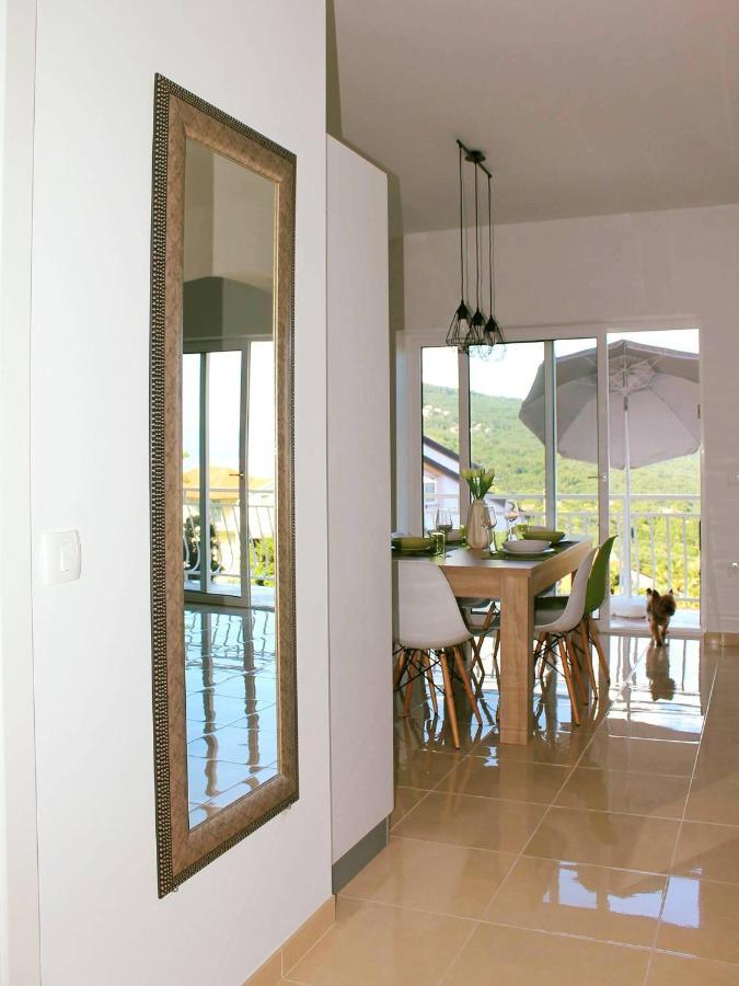 Apartman Ruza 2 Opric Екстериор снимка