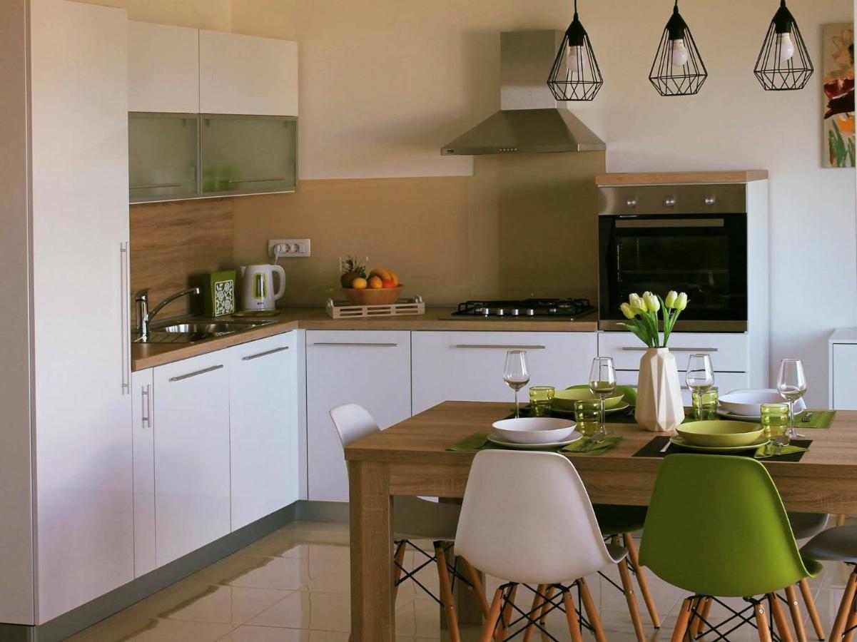 Apartman Ruza 2 Opric Екстериор снимка