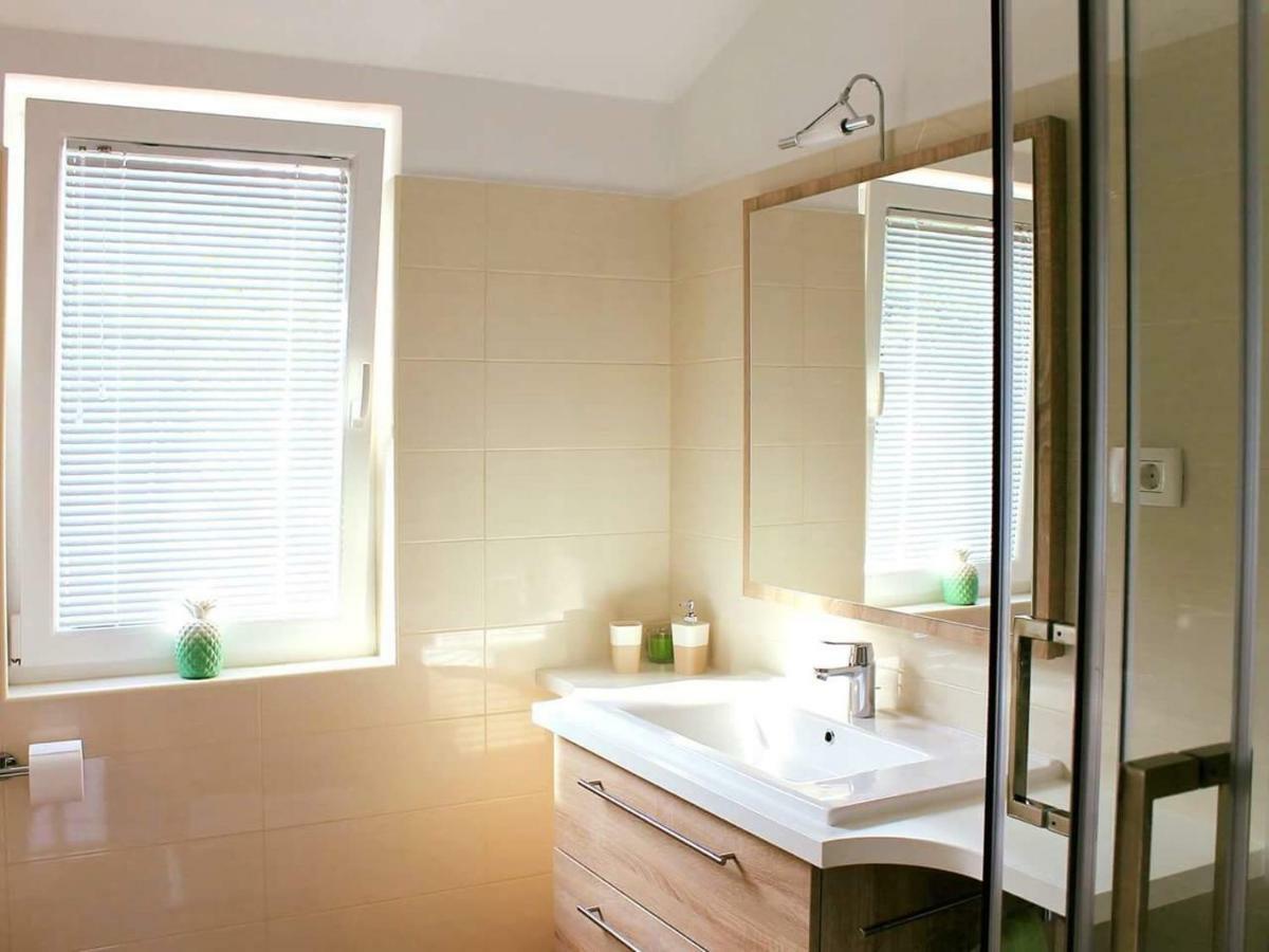 Apartman Ruza 2 Opric Екстериор снимка