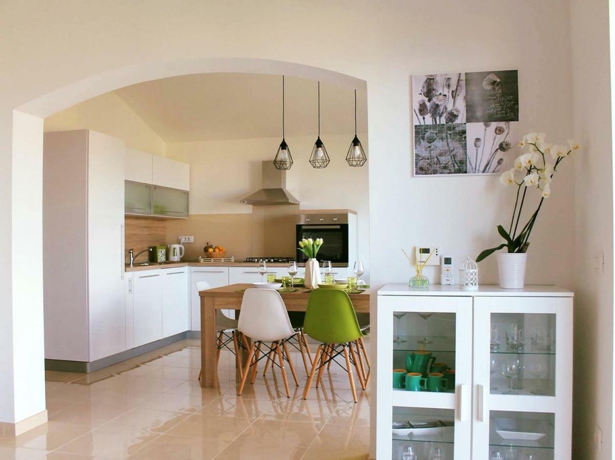 Apartman Ruza 2 Opric Екстериор снимка
