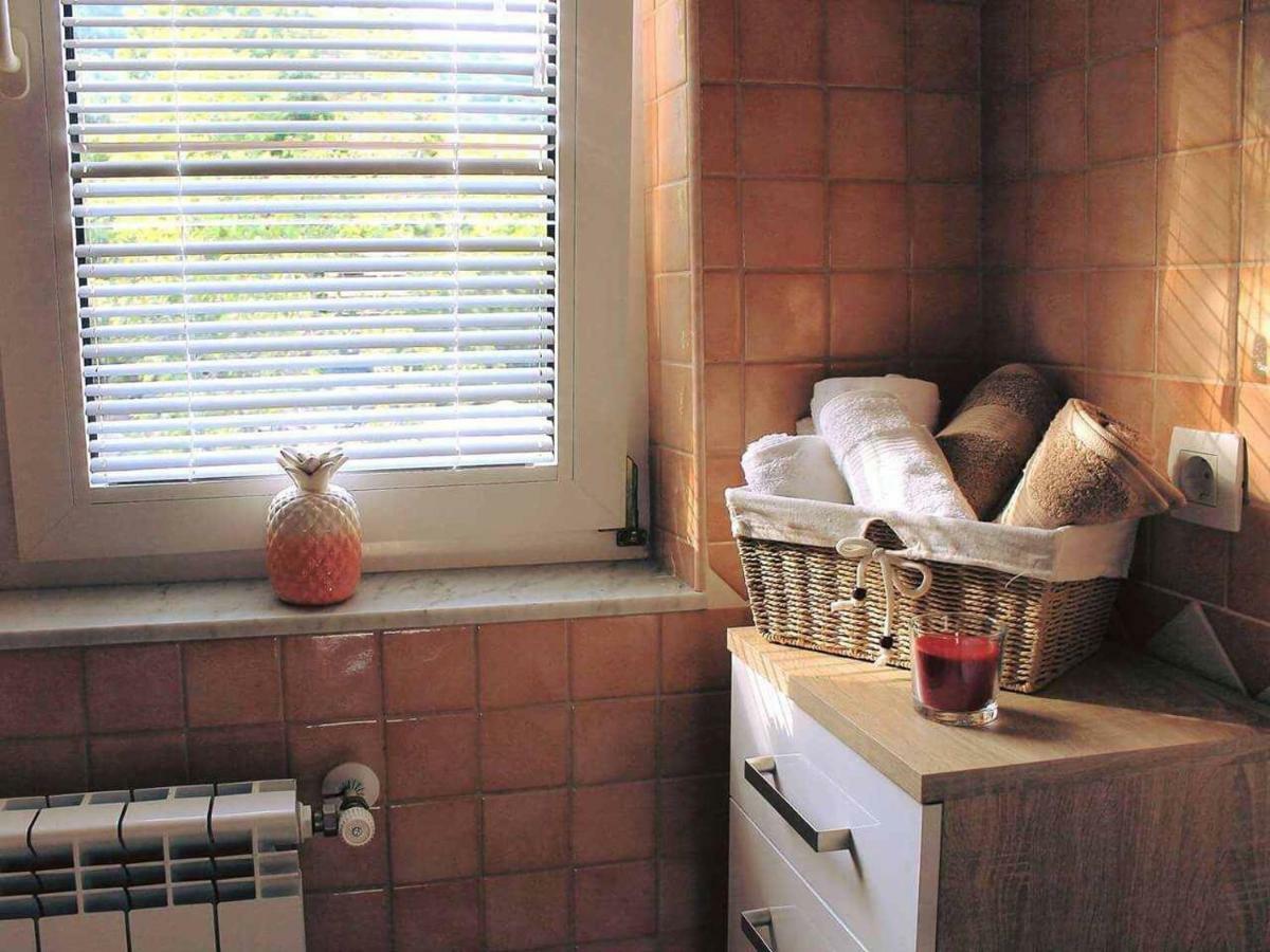 Apartman Ruza 2 Opric Екстериор снимка